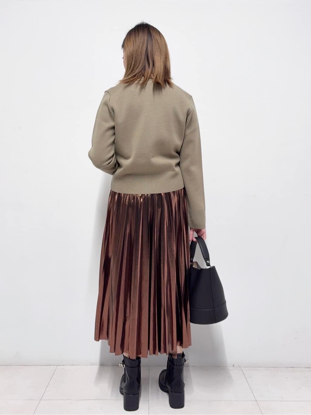 Nishijimaさんの「DRESSTERIOR｜◆ミラノリブカーディガン」を使ったコーディネート