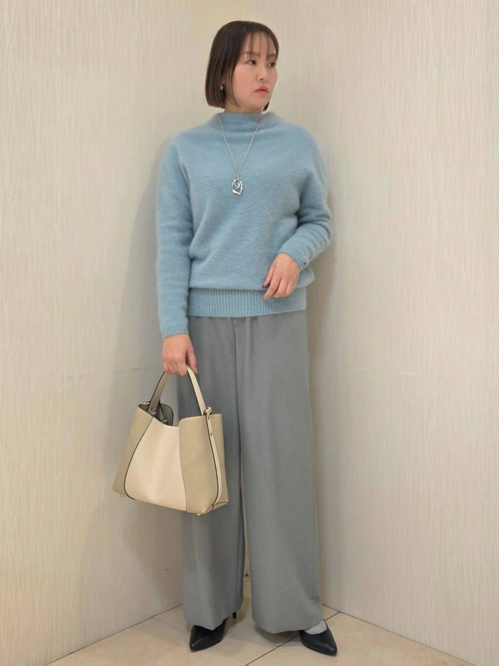 naokoさんの「UNTITLED｜【洗える/ワイド/ウエストゴム】ストレッチドロストパンツ」を使ったコーディネート