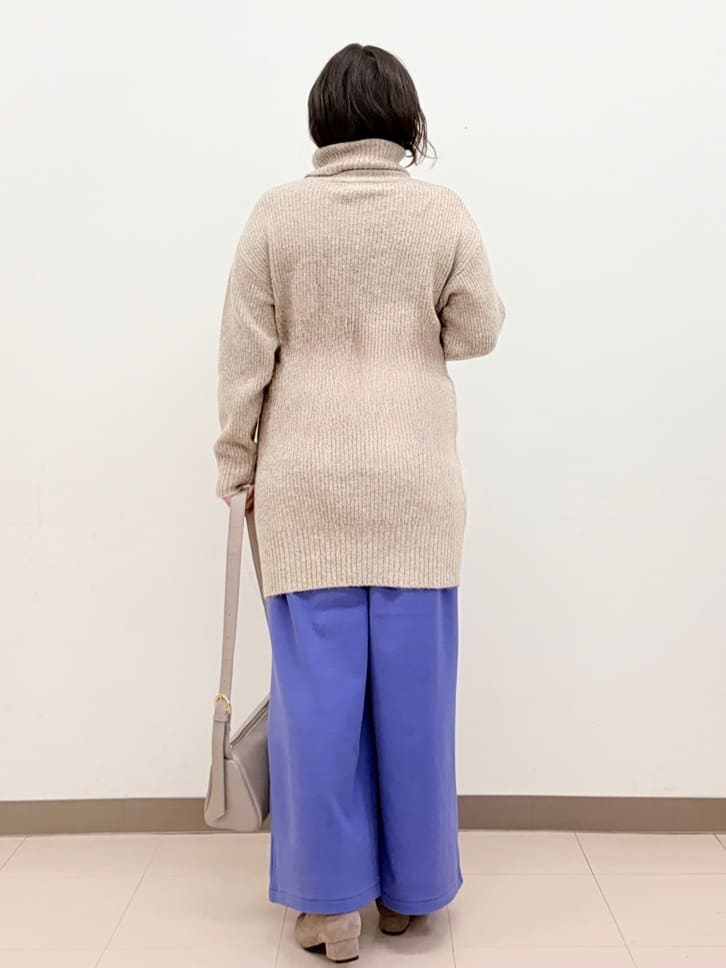 haruさんの「SHOO･LA･RUE｜【洗濯機可/S-LL/体型カバー】女性らしい美シルエット チュニックニットワンピース」を使ったコーディネート