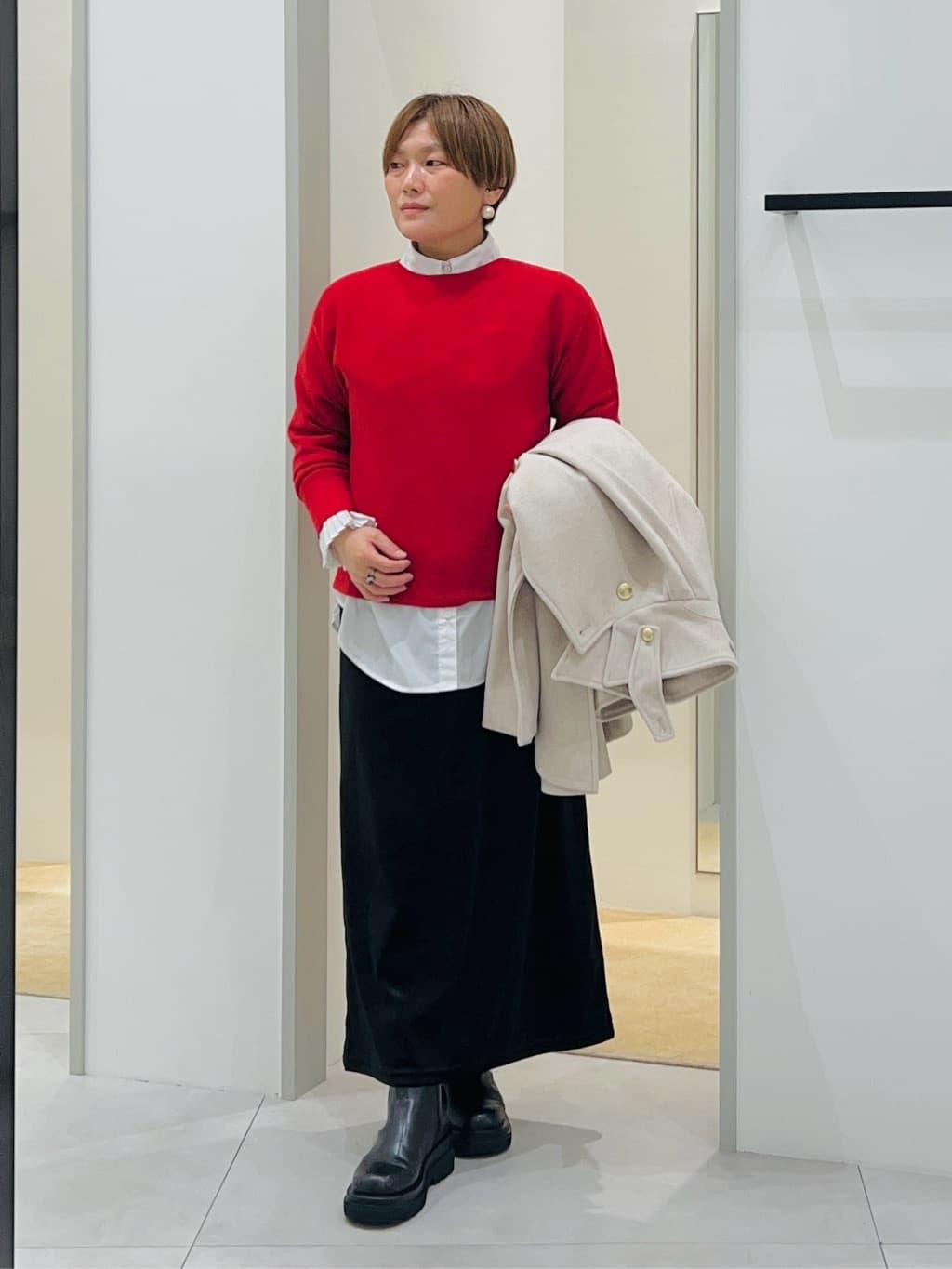 タナさんの「THE SHOP TK｜クラシカルな装い ウールライクスタンドカラーコート」を使ったコーディネート