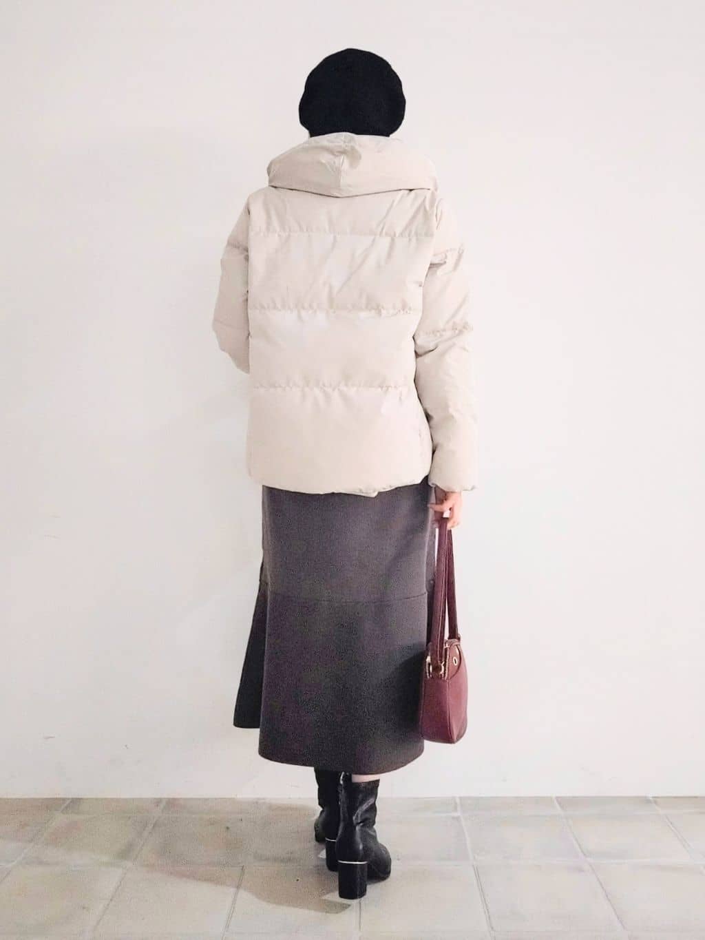 miomioさんの「SHOO･LA･RUE｜【撥水/洗える】ショートフーディーダウン」を使ったコーディネート