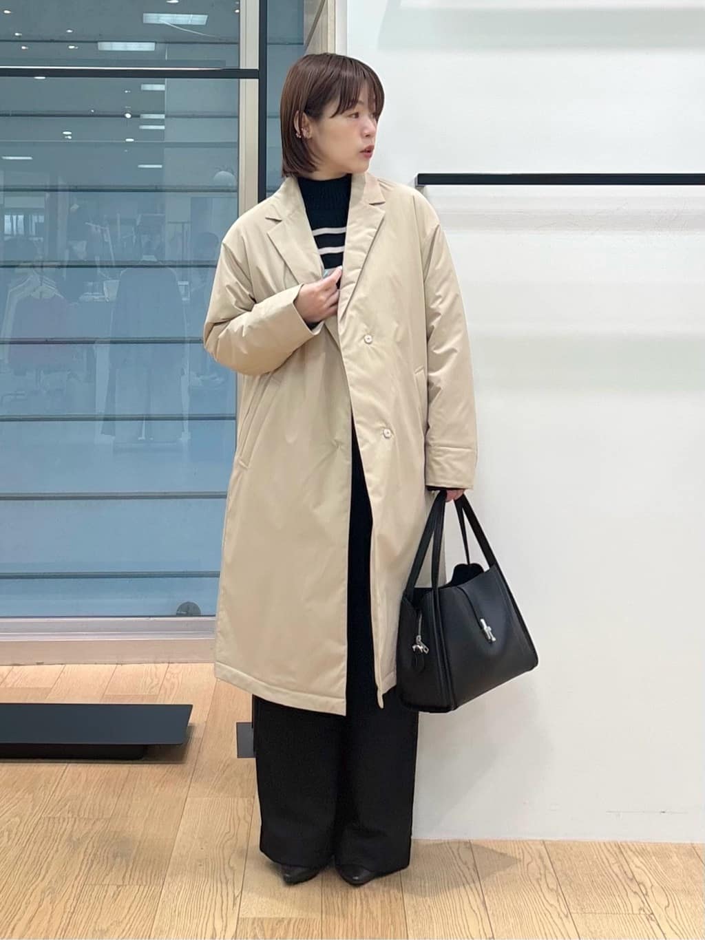 asamiさんの「INDIVI｜【褒められパンツ／ウール混】ウォームウール ワイドパンツ」を使ったコーディネート
