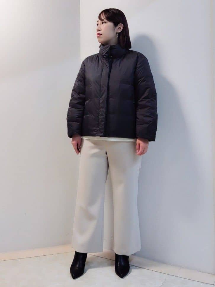エリさんの「Reflect｜【すっきりシルエット】ショート丈ダウンコート」を使ったコーディネート