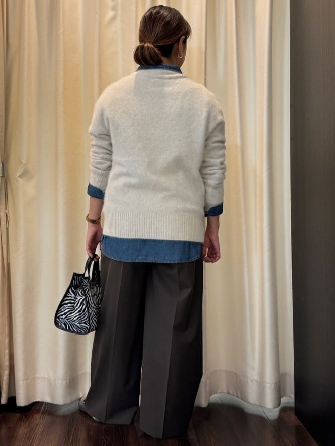 Ayaさんの「UNTITLED｜【大人な品格/ふわふわニット】フォックスカシミヤ コクーンニット」を使ったコーディネート