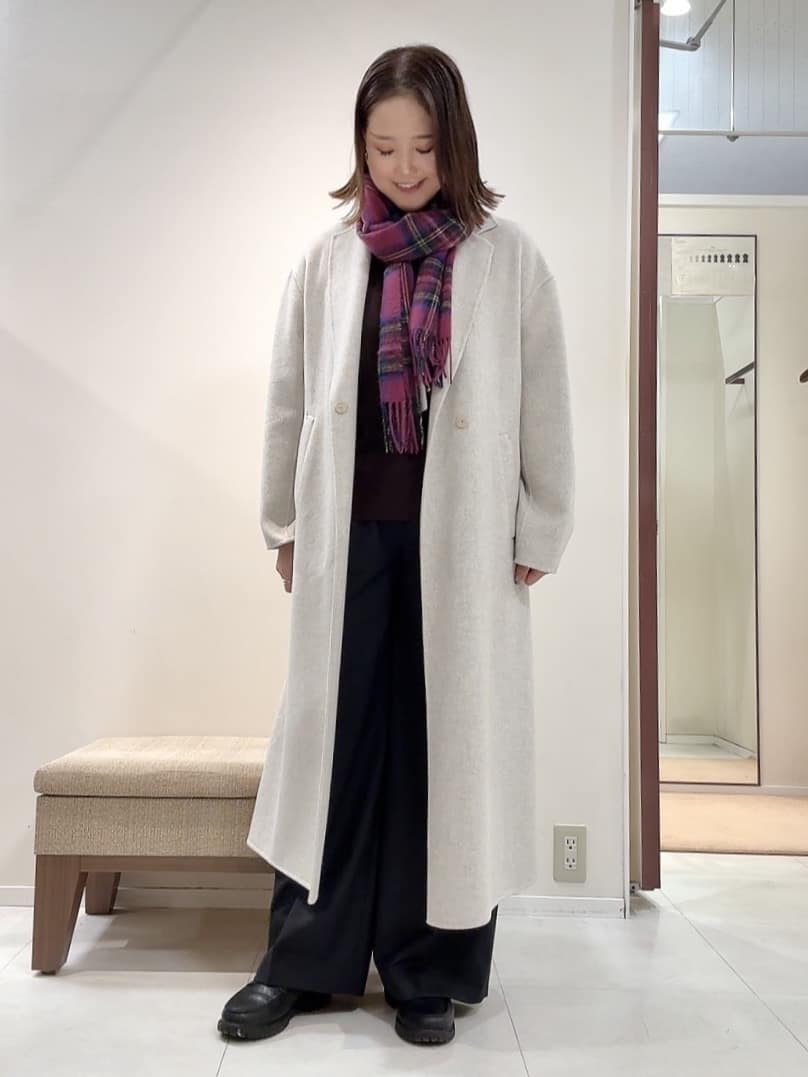 YUIさんの「UNTITLED｜【ロング丈/軽やか】テーラード　リバーコート」を使ったコーディネート