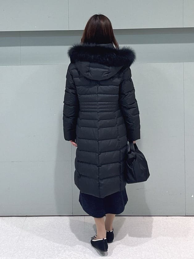 makiさんの「UNTITLED｜【はっ水機能/フード取り外し可/防寒】ロングダウンコート」を使ったコーディネート