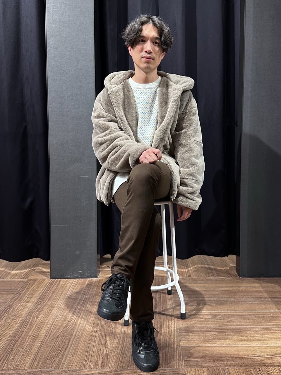 tomoyaさんの「THE SHOP TK｜フードフェイクファーブルゾン」を使ったコーディネート