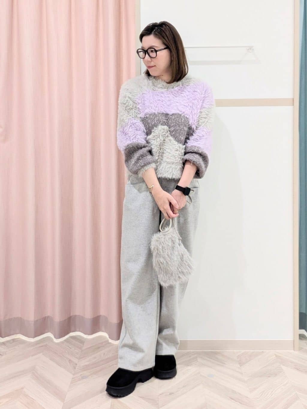 miyuさんの「SHOO･LA･RUE｜【選べる4柄】ふわふわ ロングフェザーニット」を使ったコーディネート