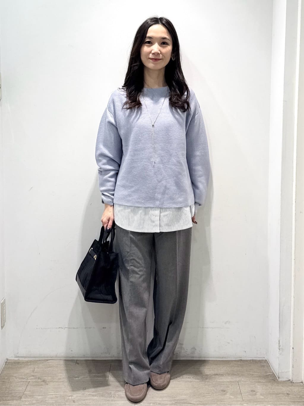 yuicciさんの「OPAQUE.CLIP｜ラメガーターボートネックニット【洗濯機OK】」を使ったコーディネート