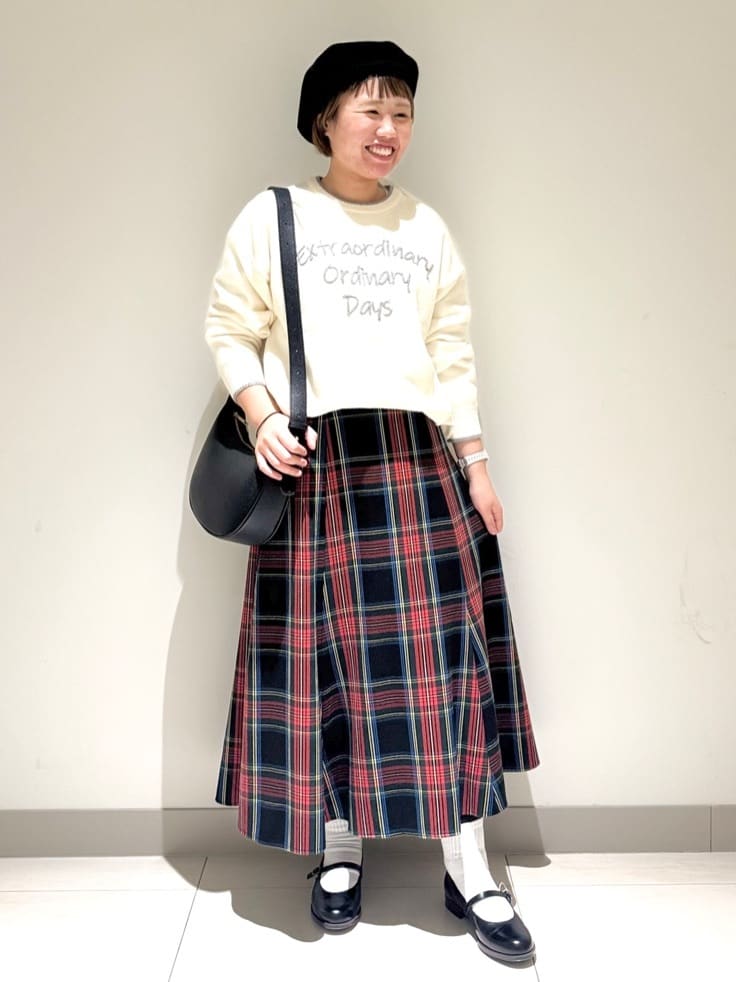 Liriさんの「Dessin｜【洗える】チェック柄起毛フレアスカート」を使ったコーディネート