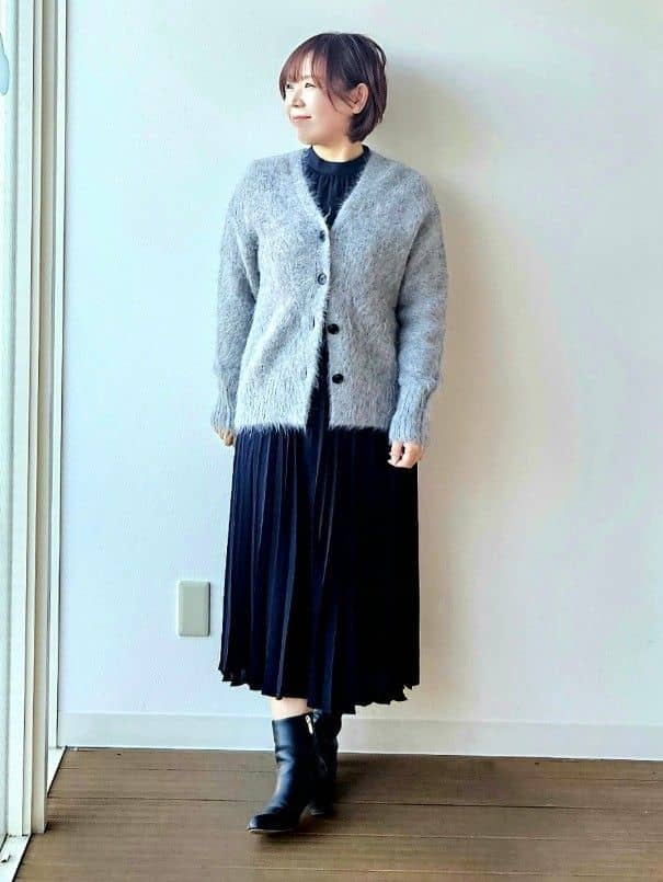 やじまさんの「UNTITLED｜【ゆったり】アルパカ混シャギー カーディガン」を使ったコーディネート