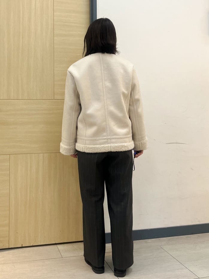 YOさんの「grove｜【2点SET/体型カバー】透け感とレイヤードで大人の遊び心を、ビスチェSET UP」を使ったコーディネート