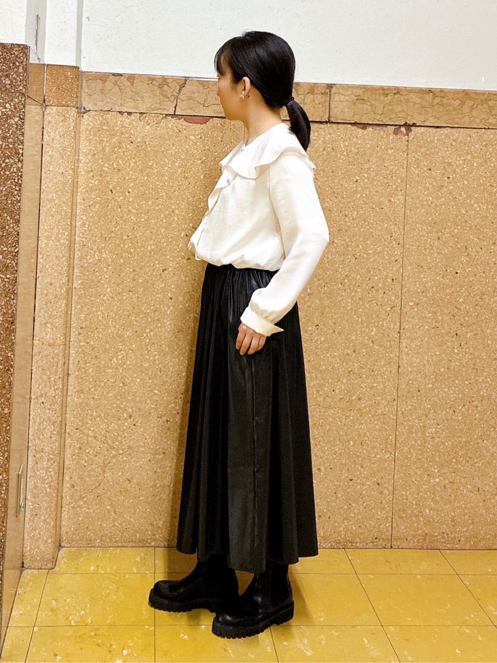 hattoriさんの「INDIVI｜【洗える】ラッフルサテンブラウス」を使ったコーディネート