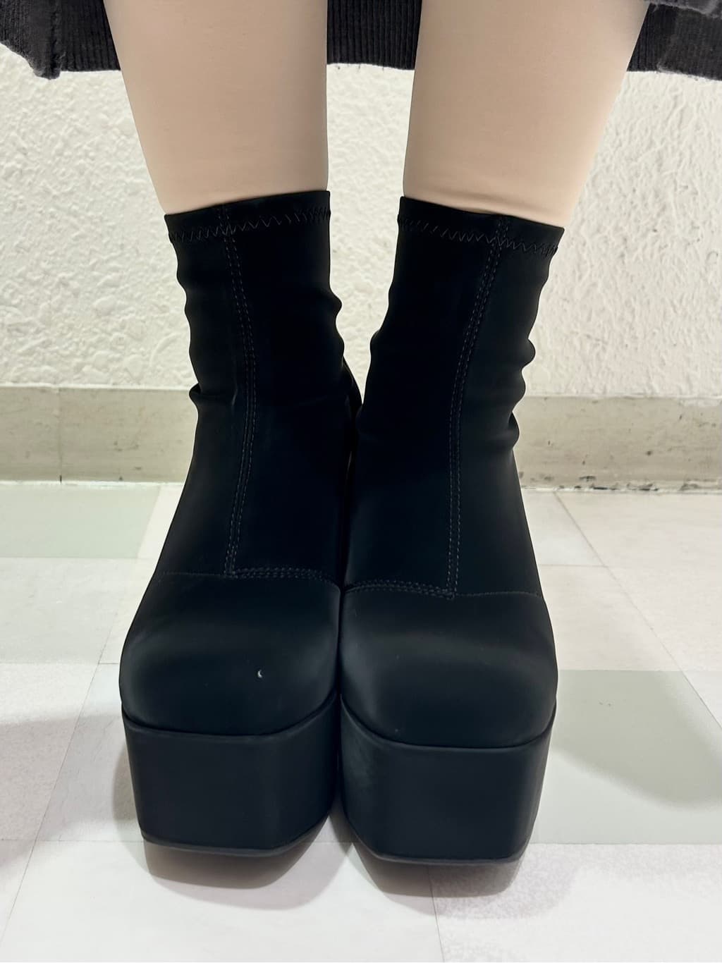 takeさんの「ESPERANZA｜【ラク盛り/約12cm】ラク盛り厚底ショートブーツ」を使ったコーディネート
