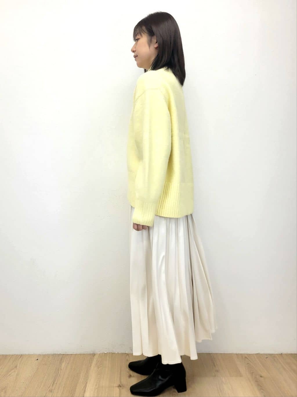 LISAさんの「OPAQUE.CLIP｜カシミヤブレンドウールミドルピーコート」を使ったコーディネート