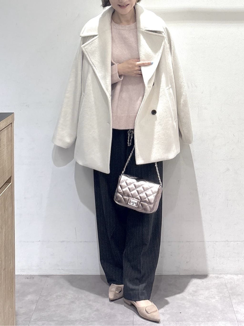 たけねぇさんの「OPAQUE.CLIP｜カシミヤブレンドウールミドルピーコート」を使ったコーディネート