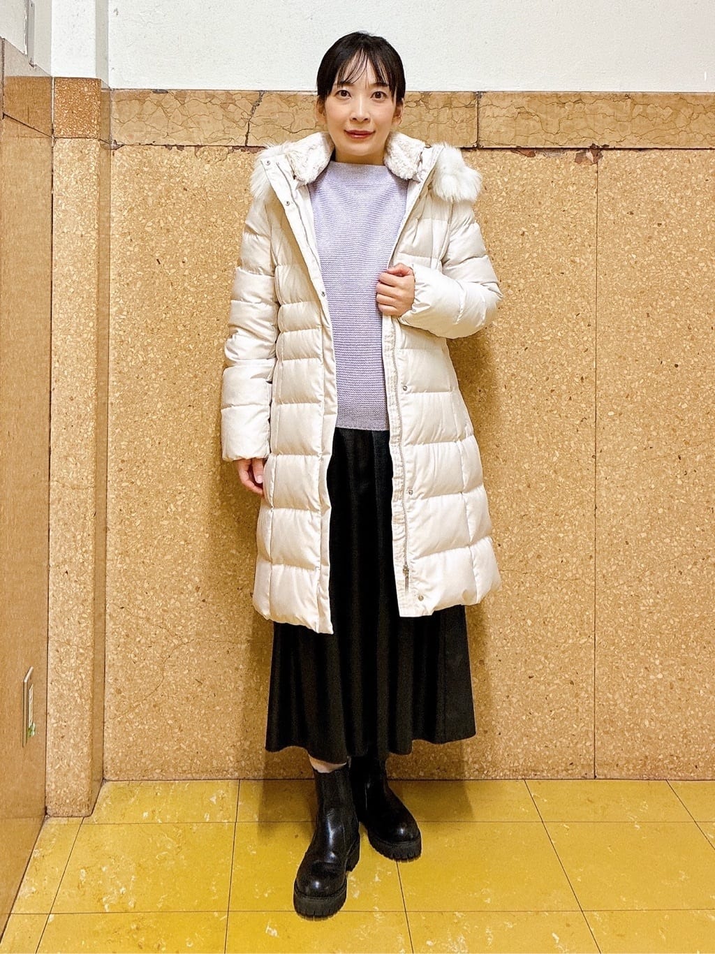 hattoriさんの「INDIVI｜【名品／撥水／抗菌防臭】ロング丈リサイクルダウンコート」を使ったコーディネート