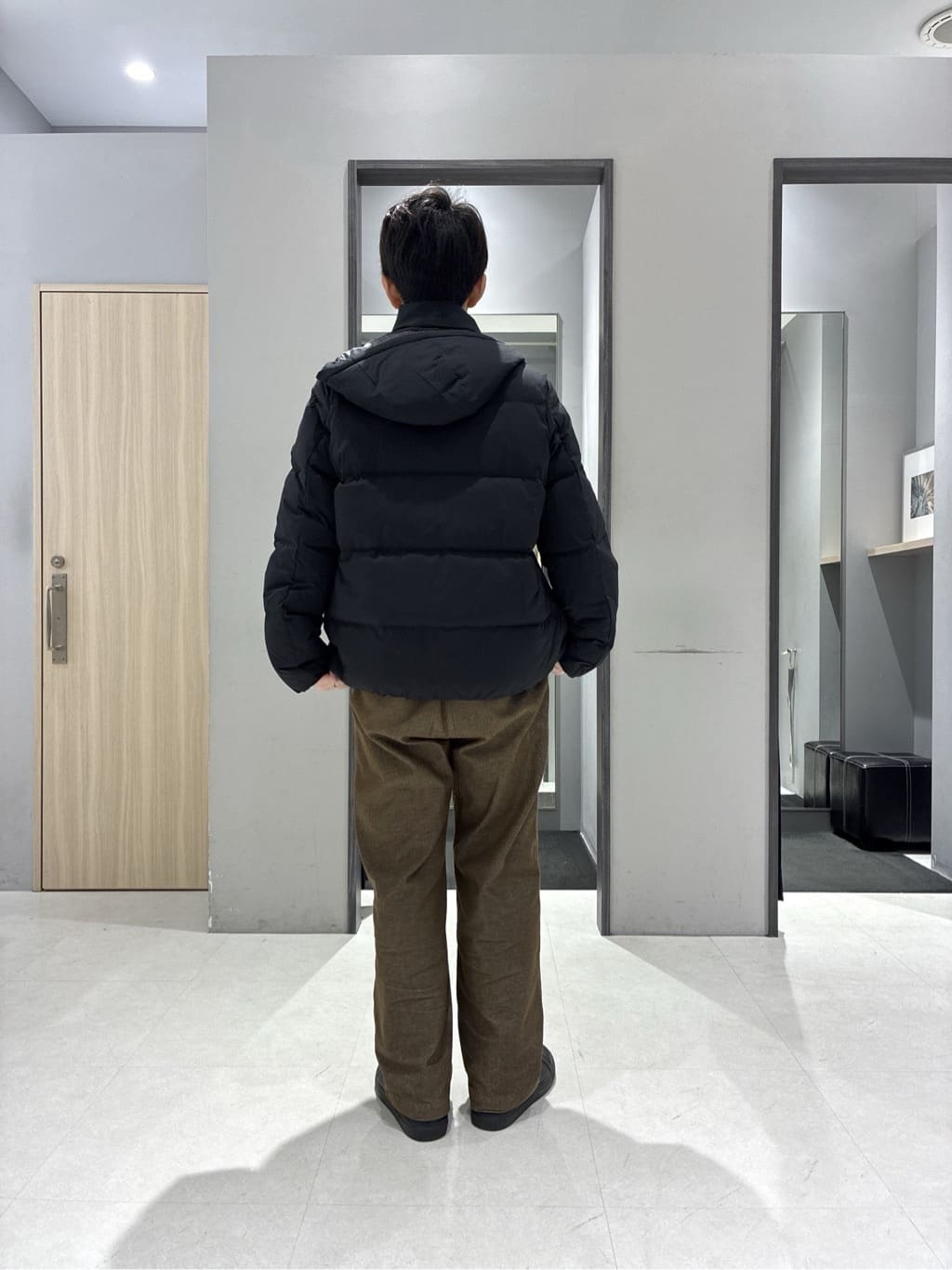 わいずみさんの「TAKEO KIKUCHI｜【袖取り外し可】デタッチャブル ダウンブルゾン」を使ったコーディネート