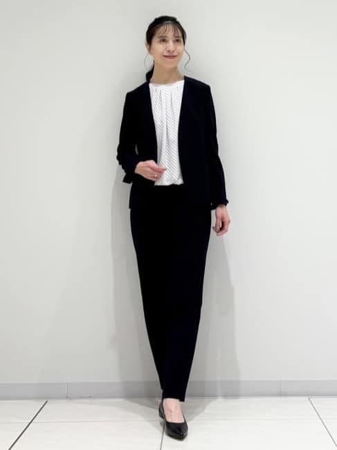kayoさんの「INDIVI｜【通勤スーツ／洗える】ストレッチカラーレスジャケット」を使ったコーディネート