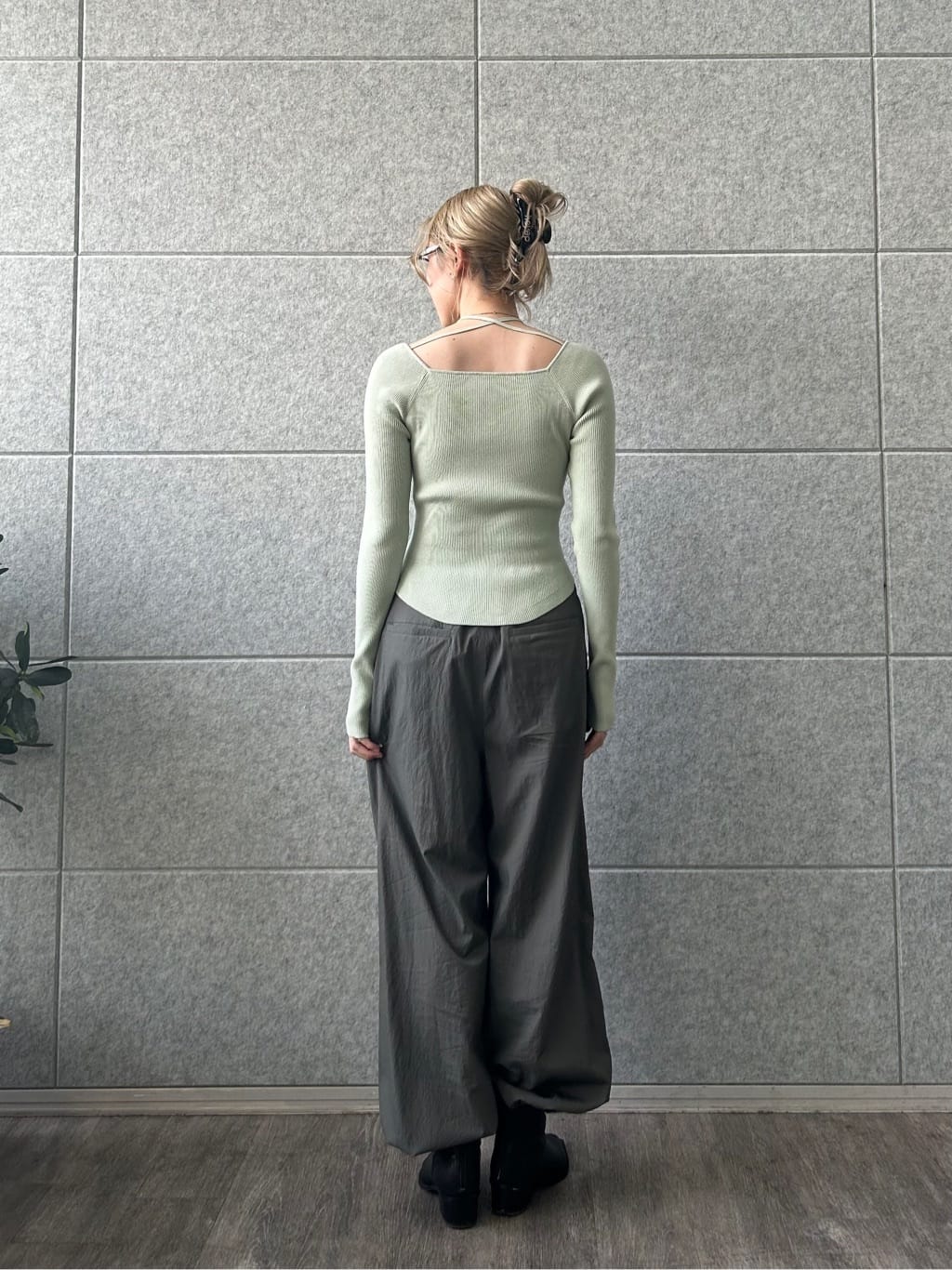 honoka Aさんの「CODE A｜Airy volume cargo」を使ったコーディネート