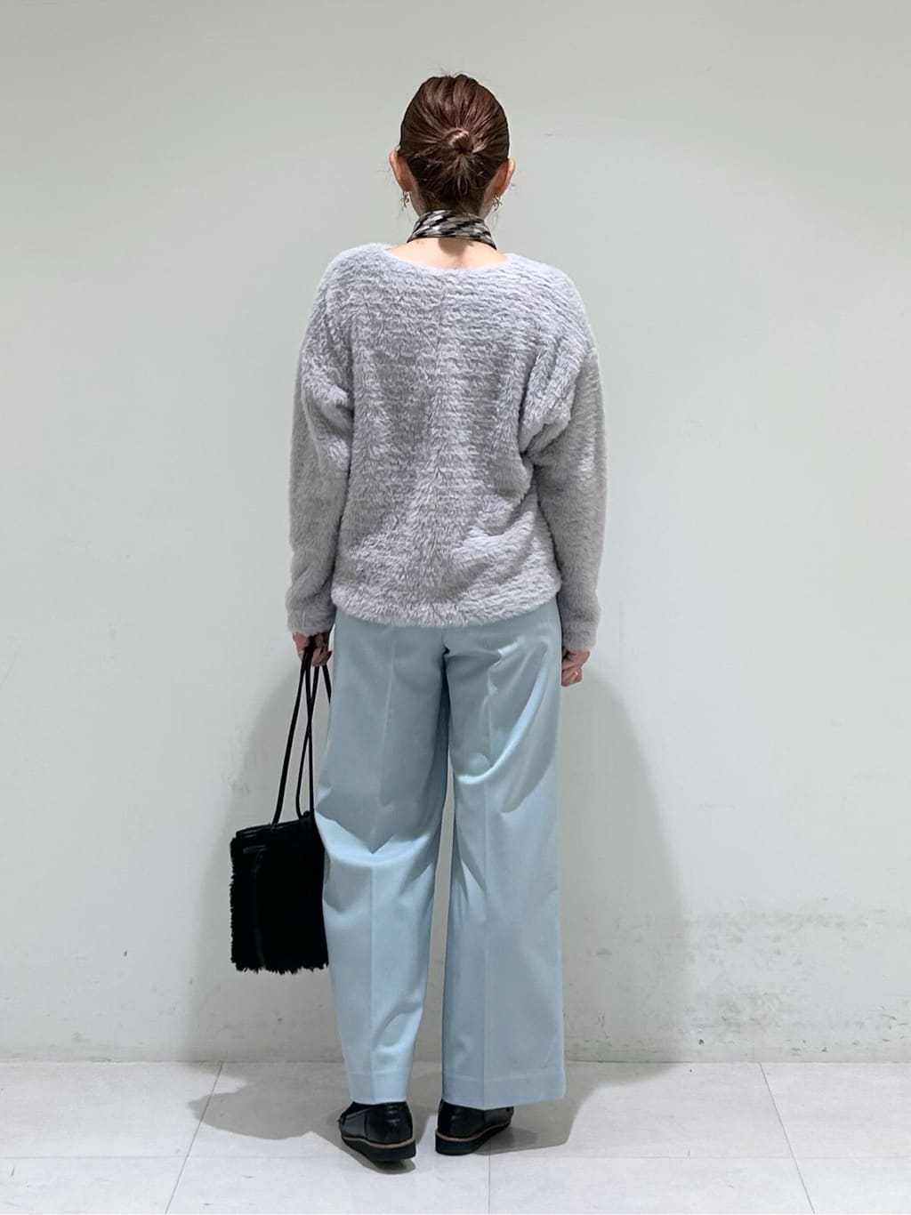 tsuyuさんの「INDIVI｜【洗える】エアリーシャギートップス」を使ったコーディネート
