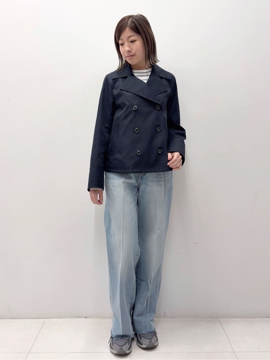 Nishijimaさんの「DRESSTERIOR｜【ウォッシャブル/撥水素材】Aラインショートトレンチジャケット」を使ったコーディネート