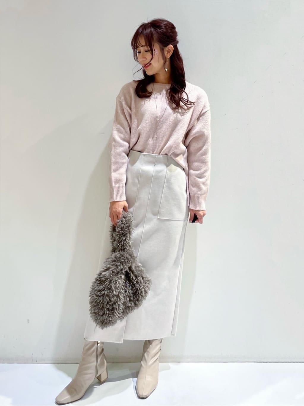 ayanoさんの「OPAQUE.CLIP｜カシミヤブレンドウールミドルピーコート」を使ったコーディネート