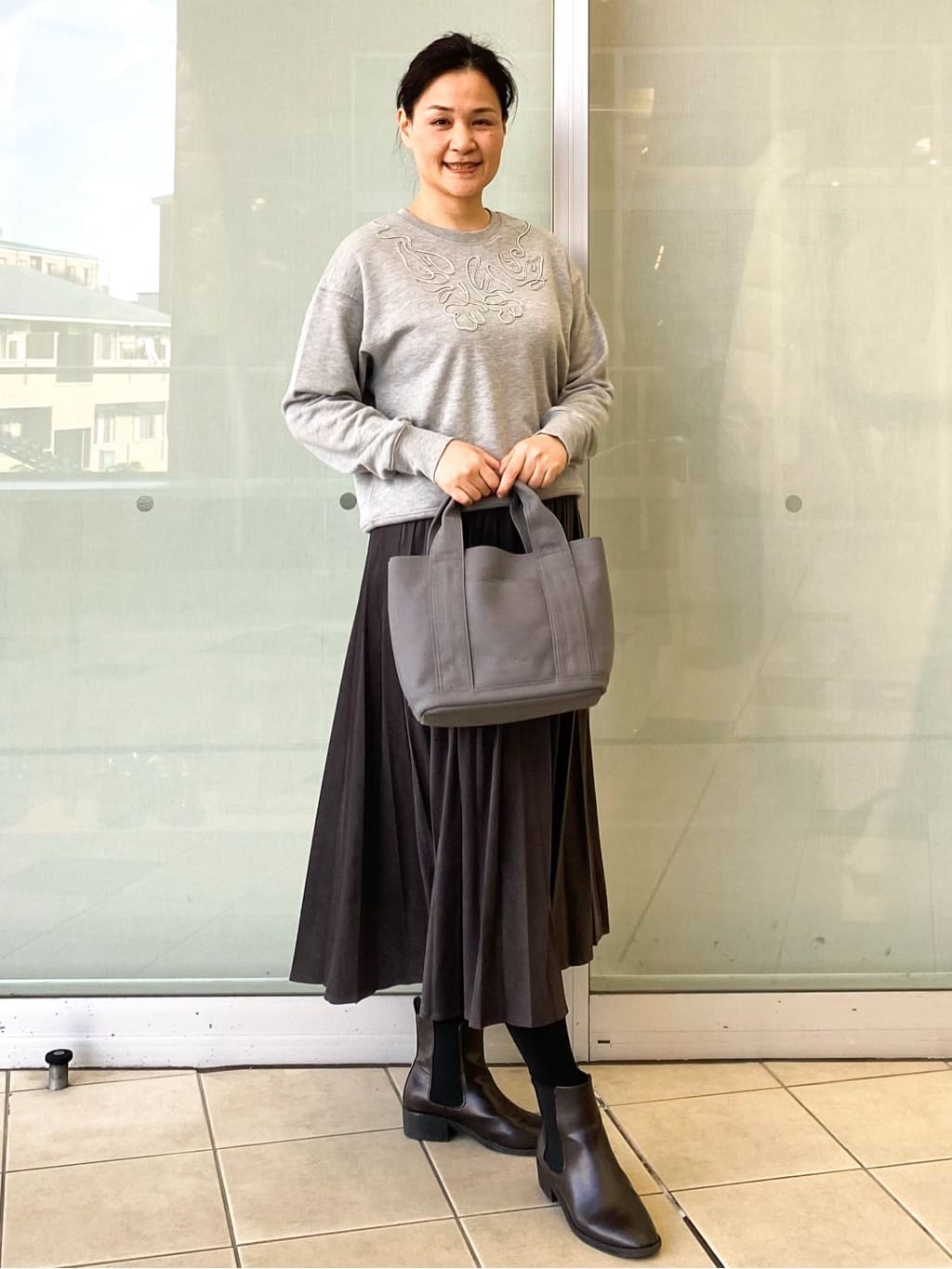 Jeanさんの「OPAQUE.CLIP｜コード刺繍裏毛プルオーバー【洗濯機OK】」を使ったコーディネート