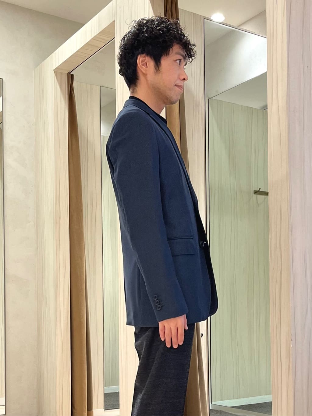 URAさんの「TAKEO KIKUCHI｜【ダウンライナー付き】ドビースタンドカラーコート」を使ったコーディネート