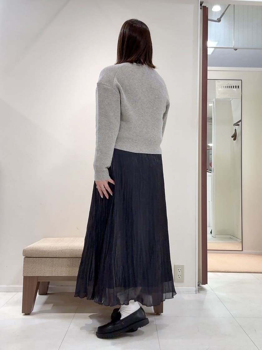 YUIさんの「UNTITLED｜【ゆったりサイズ／着丈短め】ジップニットカーディガン」を使ったコーディネート