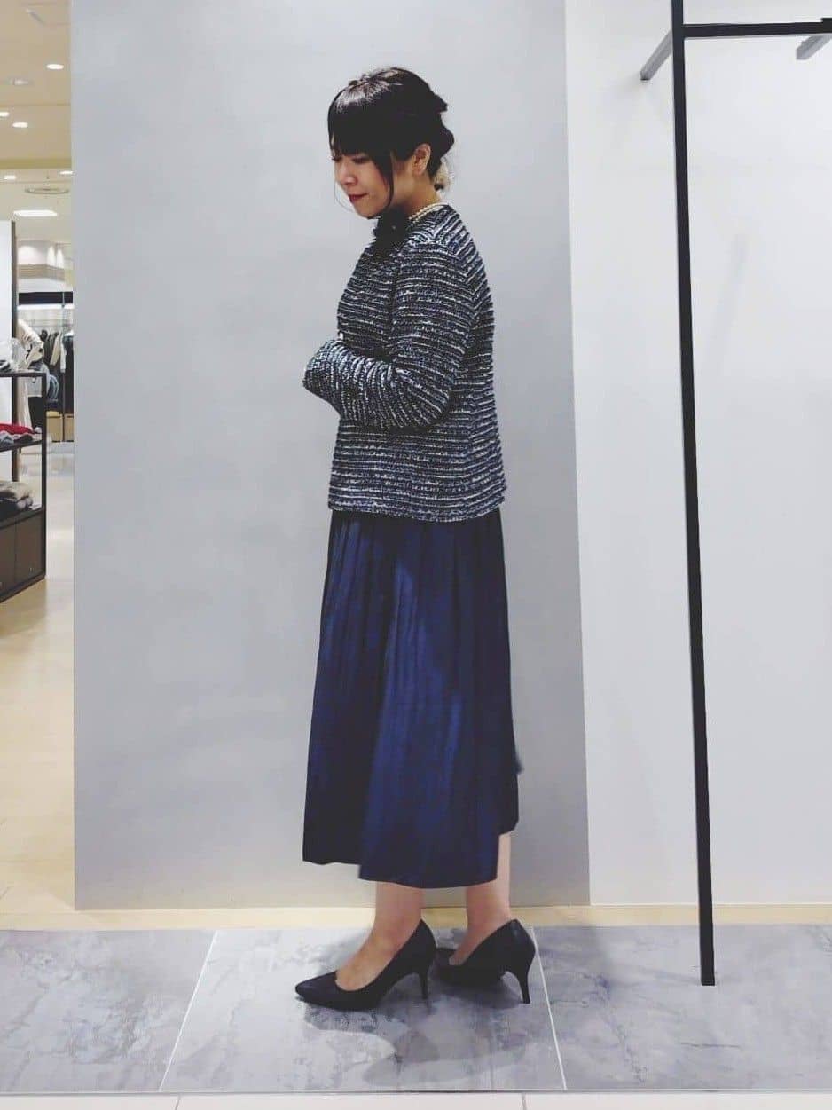 TOMOMIさんの「INDIVI｜【合皮／ミドルサイズ】春カラーフォルムバッグ」を使ったコーディネート