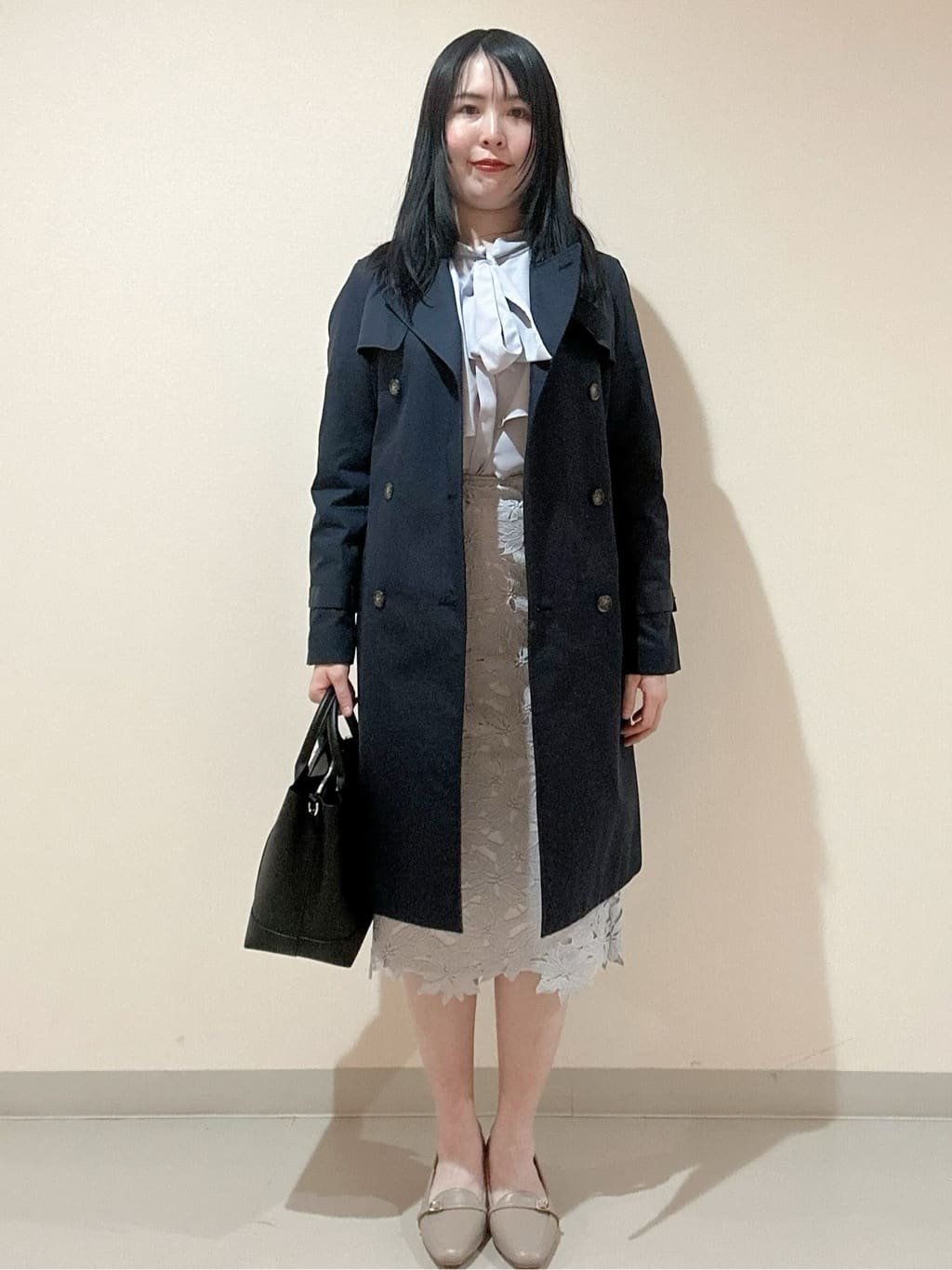 カナコさんの「index｜撥水トレンチコート【洗濯機OK／花粉対応】《XS～3L》」を使ったコーディネート
