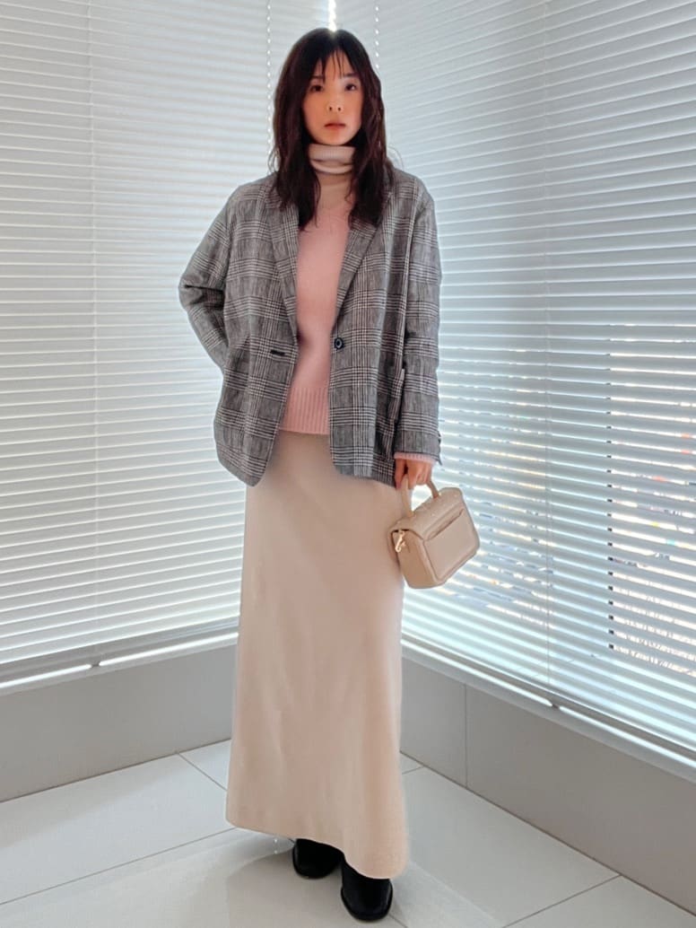 misaさんの「DRESSTERIOR｜アルパカブレンドVネックニット」を使ったコーディネート