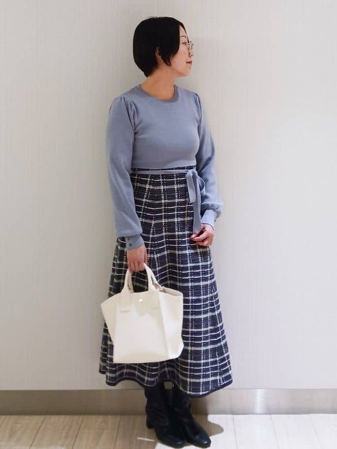 KaHoさんの「index｜チェックラメジャカードニットワンピース」を使ったコーディネート