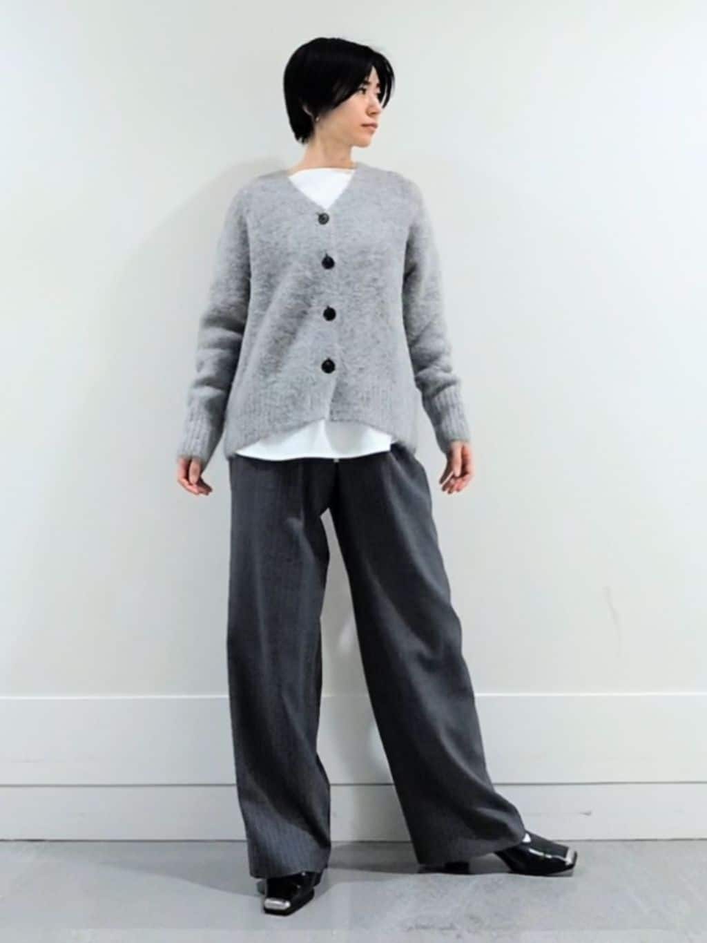 ミズタさんの「UNTITLED｜【ゆったり】アルパカ混シャギー カーディガン」を使ったコーディネート