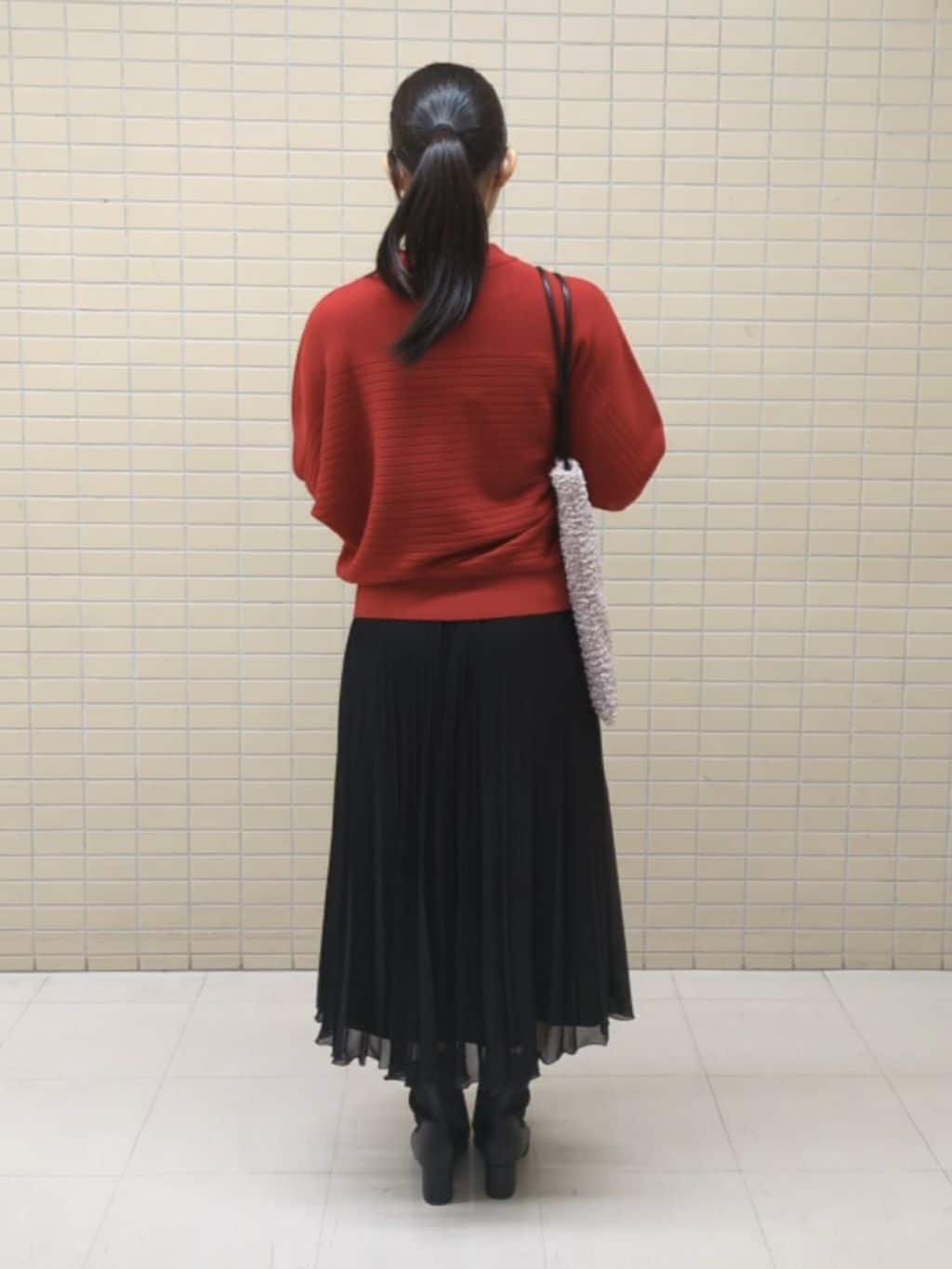 ひまりさんの「Reflect｜【秋映え／ゆったり着られる◎】ドルマンシルエットニット」を使ったコーディネート