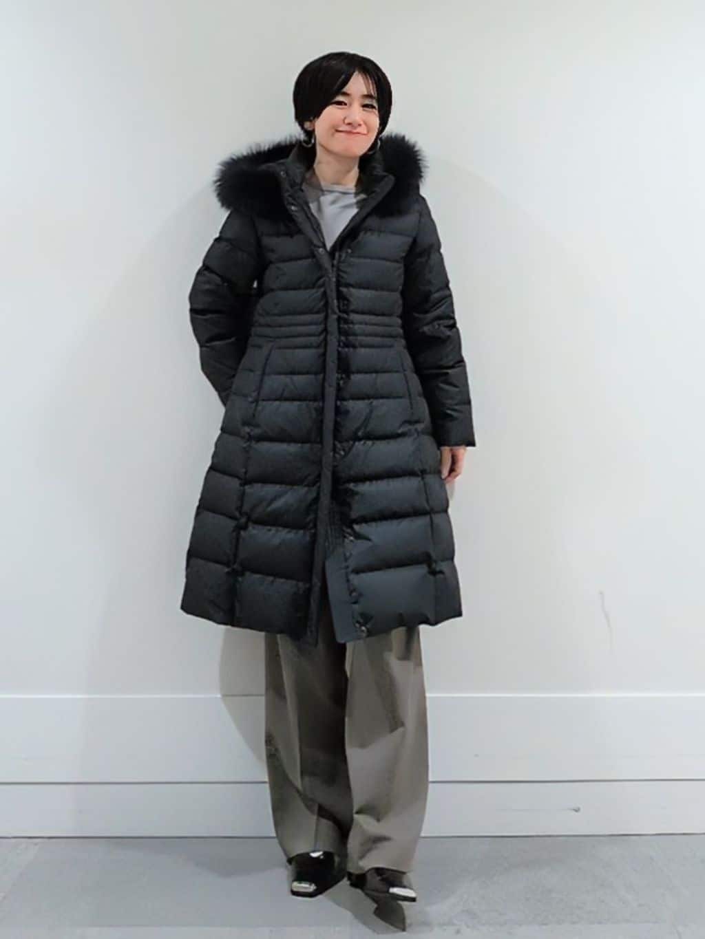 ミズタさんの「UNTITLED｜【はっ水機能/フード取り外し可/防寒】ロングダウンコート」を使ったコーディネート