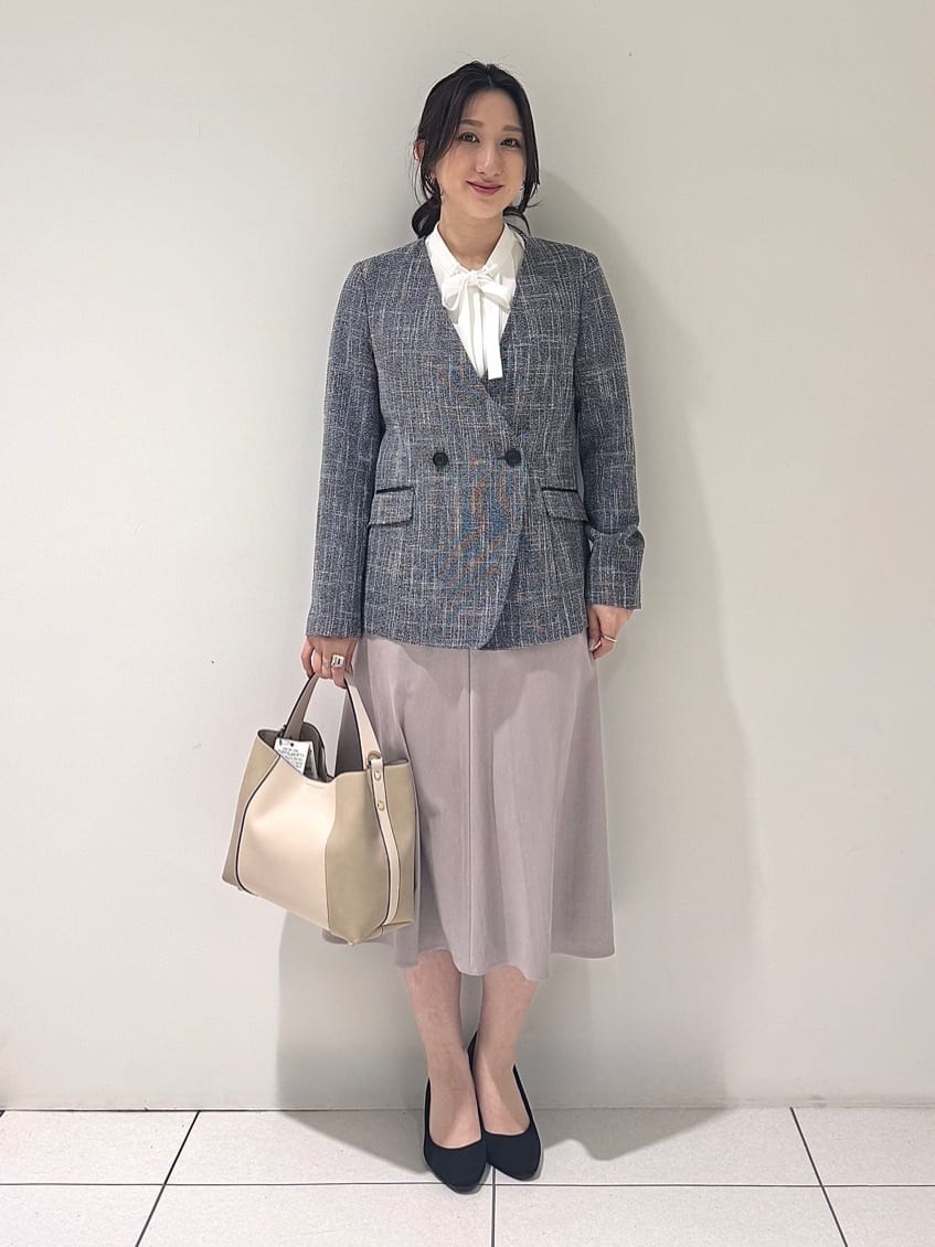 そんさんの「INDIVI｜【きれいめ／オフィス／セレモニー】2WAYリボンタイブラウス」を使ったコーディネート