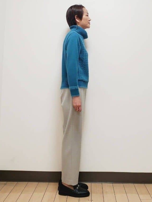 yuuさんの「Reflect｜【ほんのりラメ感◎】ふわふわフェザーヤーンハイネックニット」を使ったコーディネート