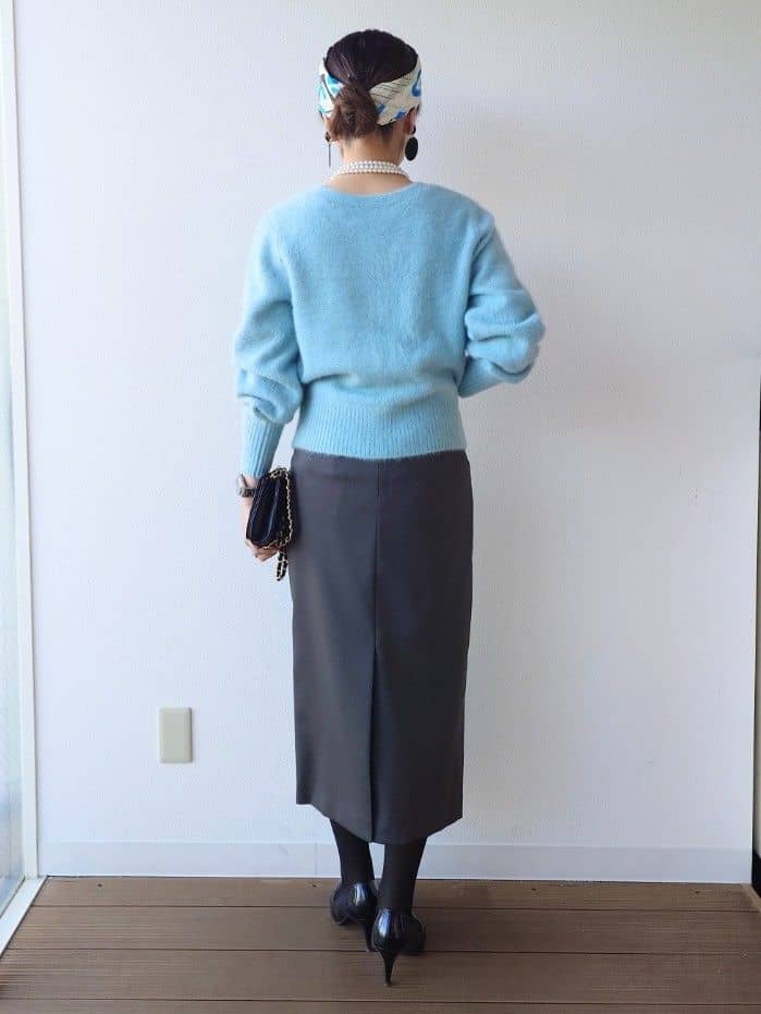 MUTSUKOさんの「UNTITLED｜【ふわふわニット/前後2WAY】フォックスカシミヤカーディガン」を使ったコーディネート