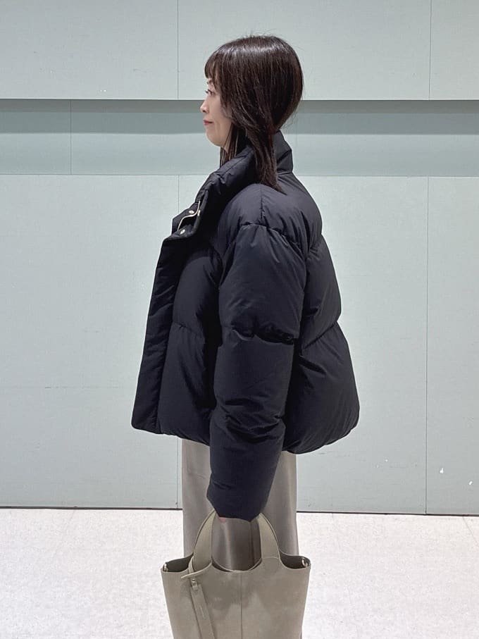 makiさんの「UNTITLED｜【トレンド/撥水機能/防寒】ショートダウンコート」を使ったコーディネート