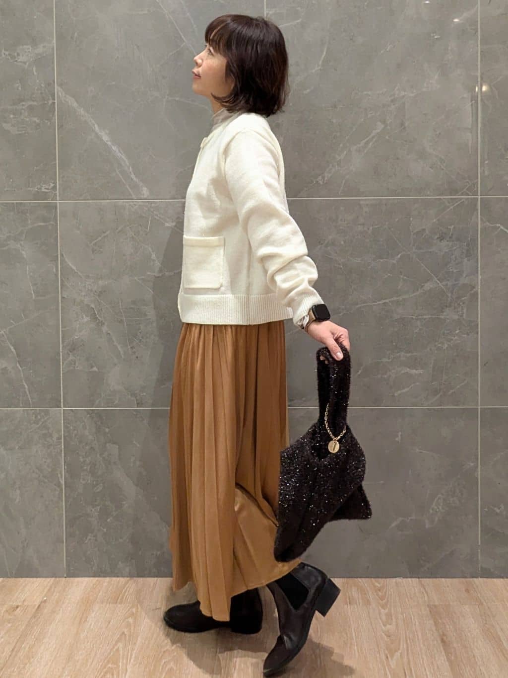 mamさんの「OPAQUE.CLIP｜シアーハイネックトップス【洗濯機OK】」を使ったコーディネート