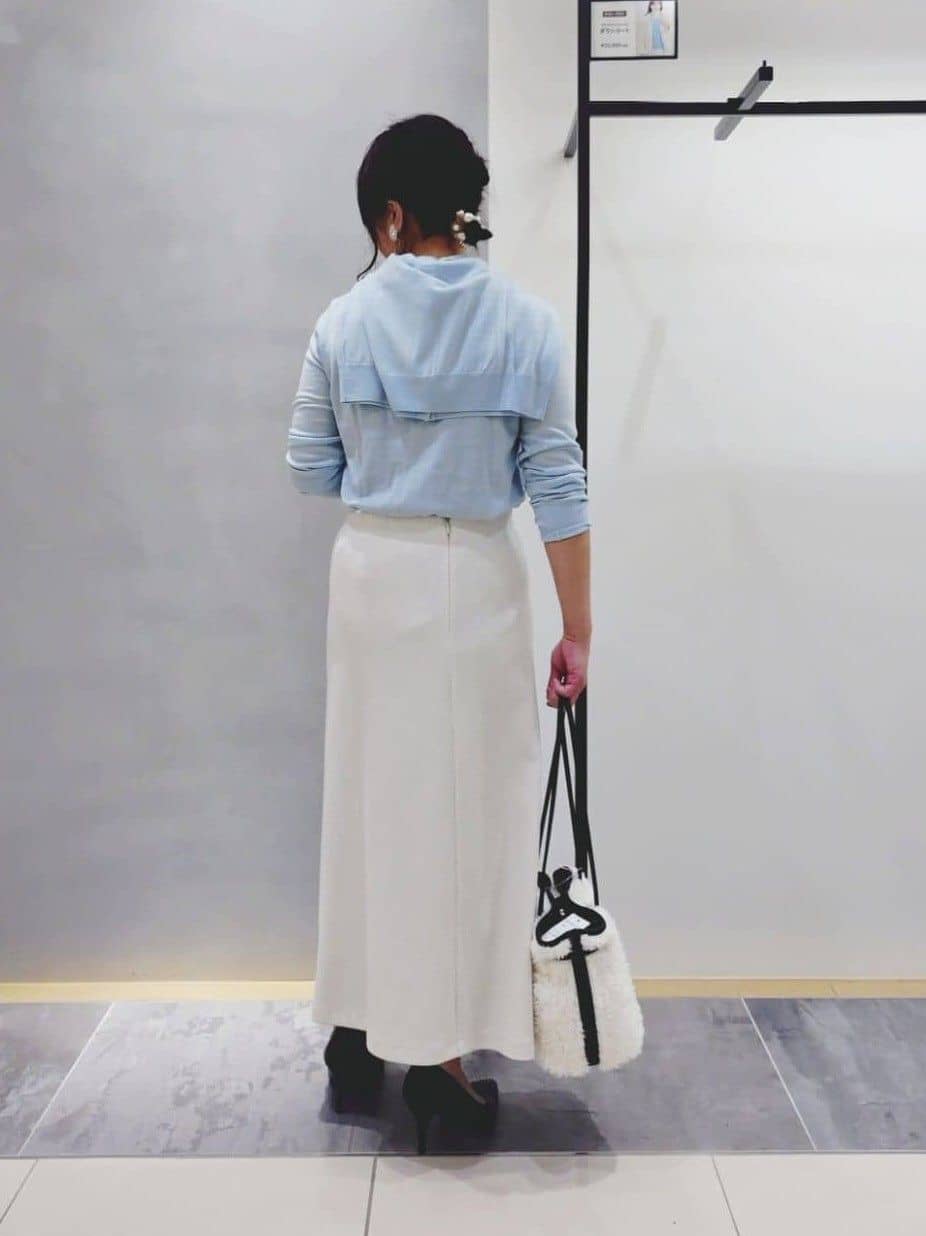 TOMOMIさんの「INDIVI｜ボアミドルバッグ」を使ったコーディネート
