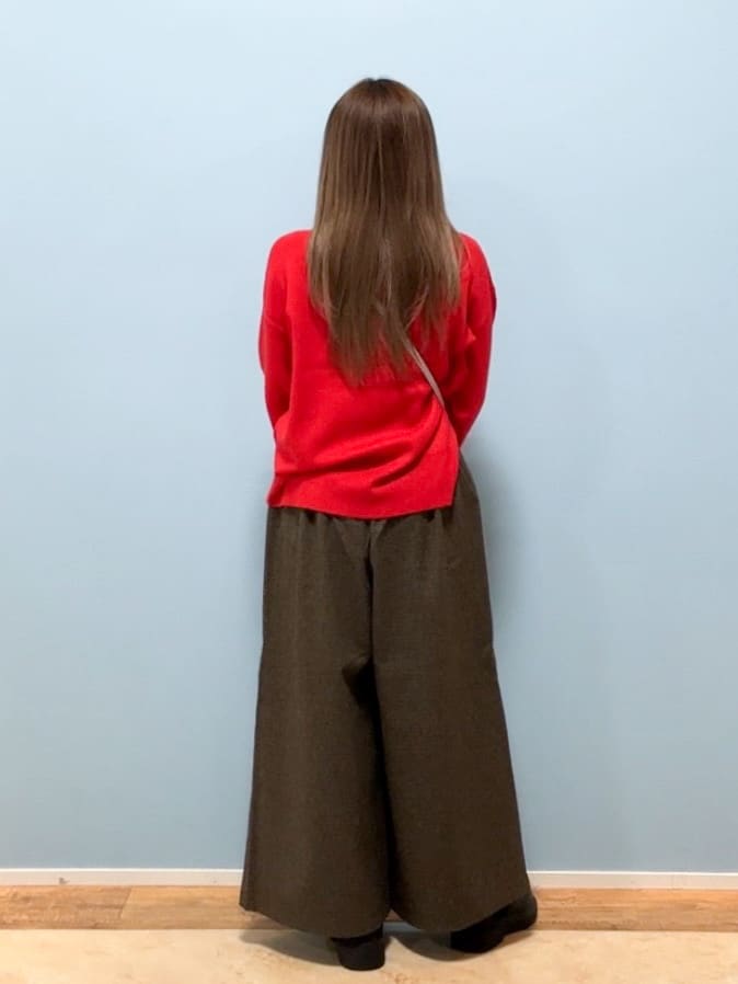 mikoさんの「SHOO･LA･RUE｜【洗濯機可/S-LL】厚すぎない　ゆったりシンプルもちもちニット」を使ったコーディネート