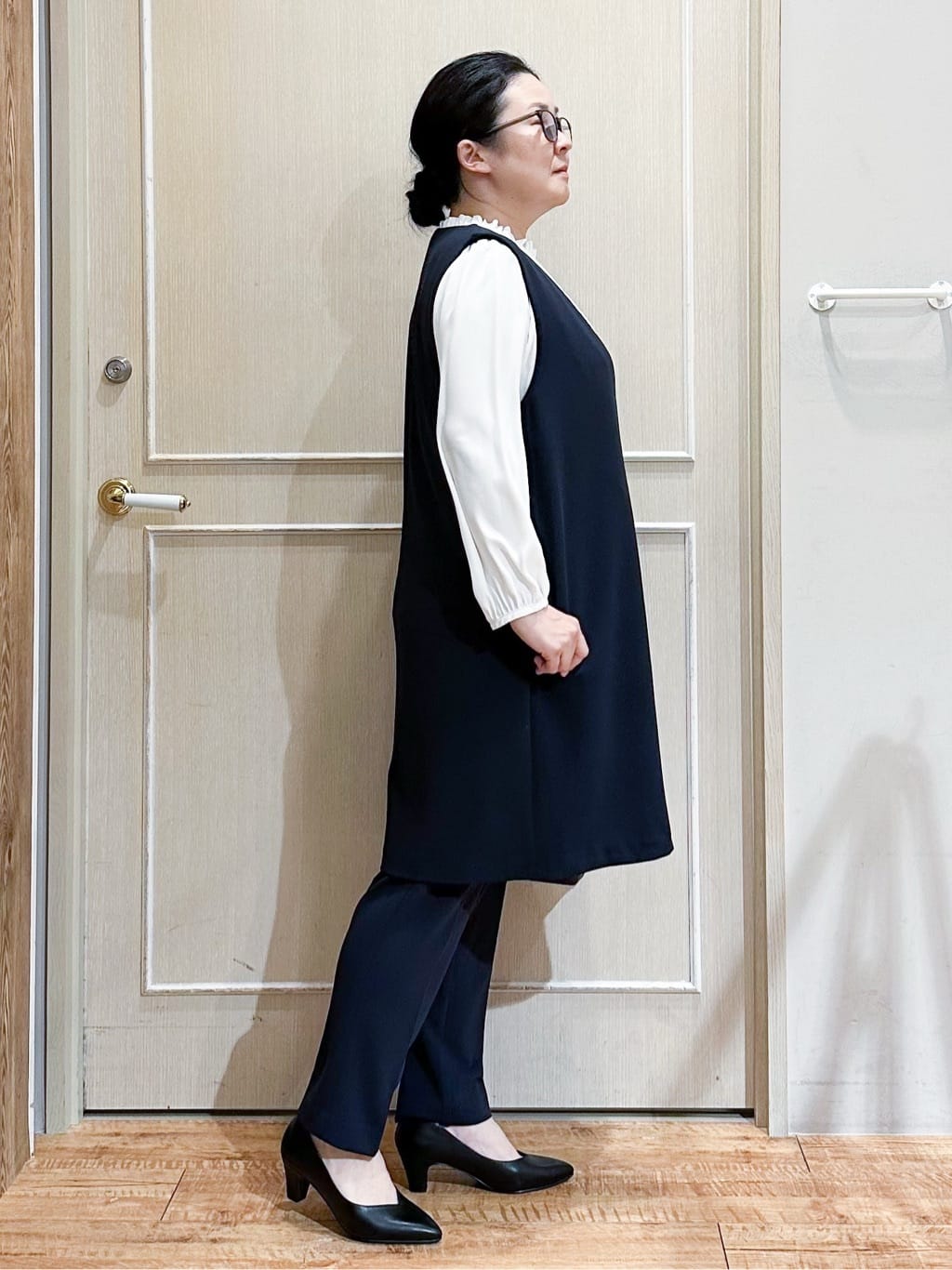 umeさんの「SHOO･LA･RUE｜【洗濯機可/セットアップ可/S-3L】きちんと楽に。カットジョーゼット ロングジレ」を使ったコーディネート