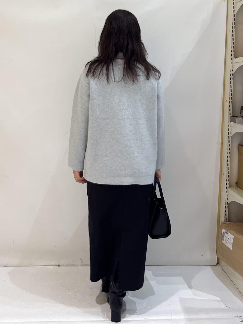 nakkoさんの「OPAQUE.CLIP｜ストレッチタックナロースカート【洗濯機OK】」を使ったコーディネート