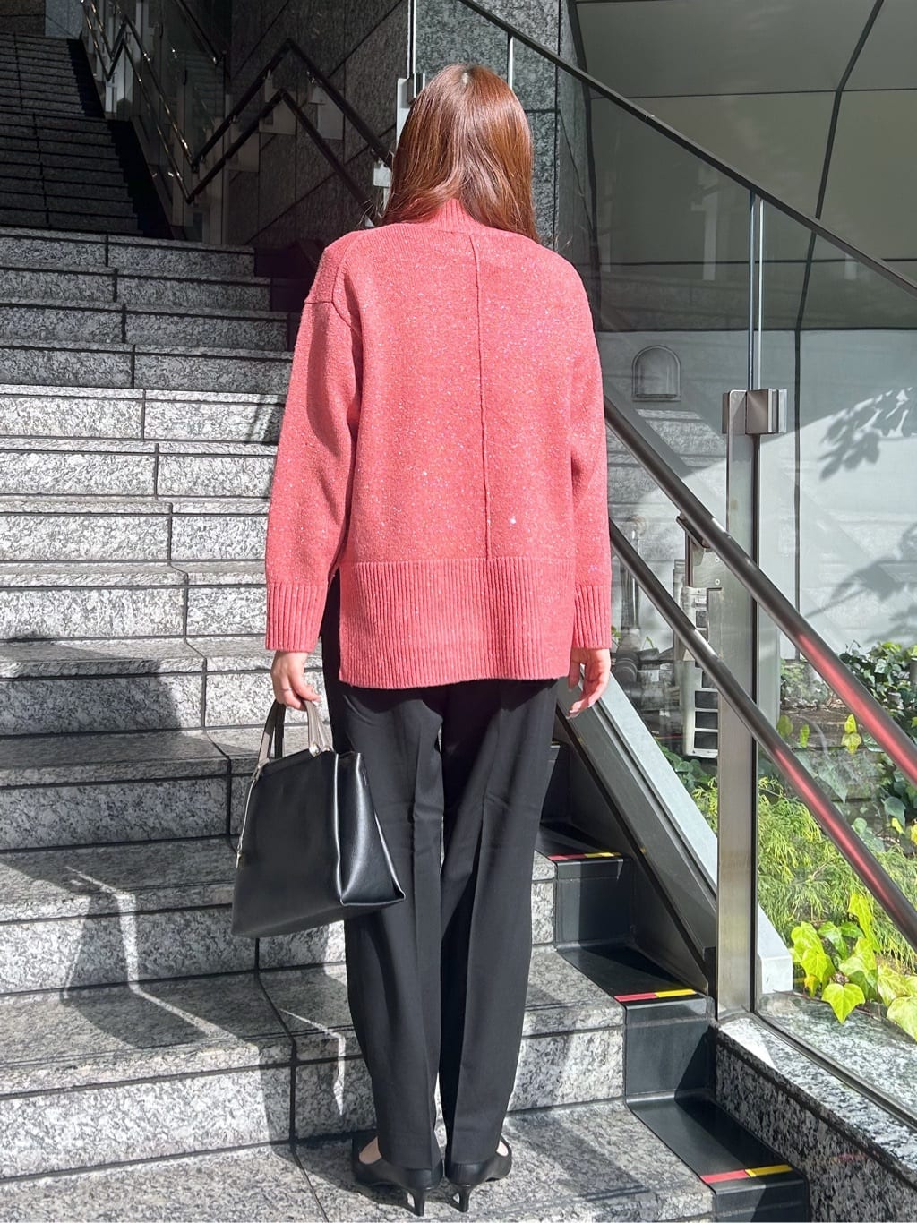 Risaさんの「OPAQUE.CLIP｜ウォームタッチ イージーテーパードパンツ【洗濯機洗OK／ストレッチ】」を使ったコーディネート
