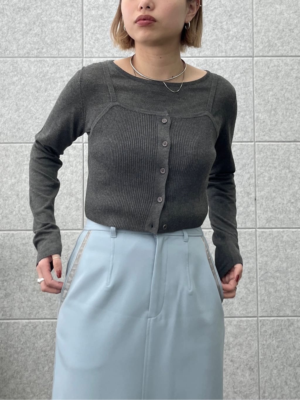 Harukaさんの「INDIVI｜ビスチェレイヤードニット」を使ったコーディネート