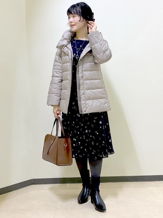  beni_gingerさんの「Reflect｜【ウエストリボン付き】フレアプリントワンピース」を使ったコーディネート