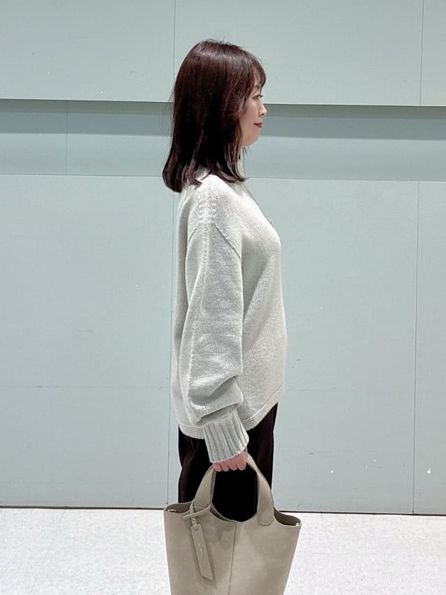 makiさんの「UNTITLED｜【洗える】スポンディッシュ ボトルネックニット」を使ったコーディネート